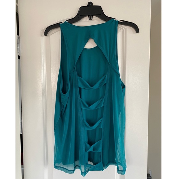 NWOT Victoria’s Secret Tank - Picture 2 of 3